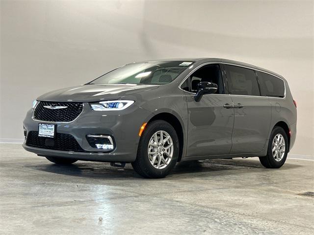 2025 Chrysler Pacifica PACIFICA SELECT