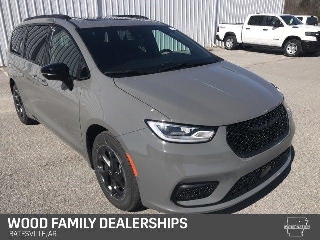 2025 Chrysler Pacifica Hybrid PACIFICA PLUG-IN HYBRID S APPEARANCE