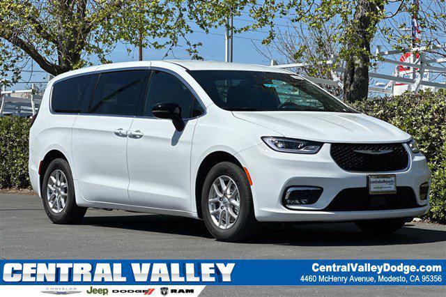 2025 Chrysler Pacifica PACIFICA SELECT