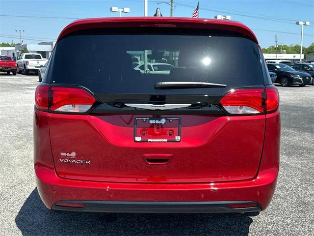 2025 Chrysler Voyager VOYAGER