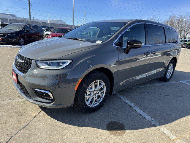 2025 Chrysler Pacifica PACIFICA SELECT