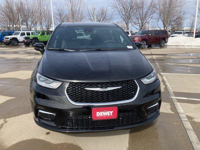 2025 Chrysler Pacifica PACIFICA SELECT AWD