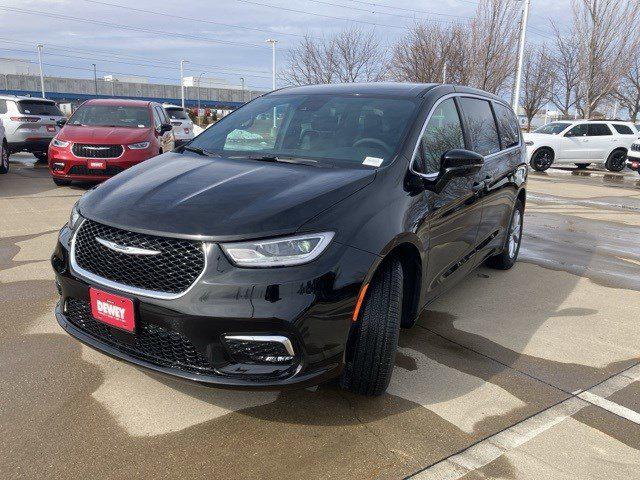 2025 Chrysler Pacifica PACIFICA SELECT AWD