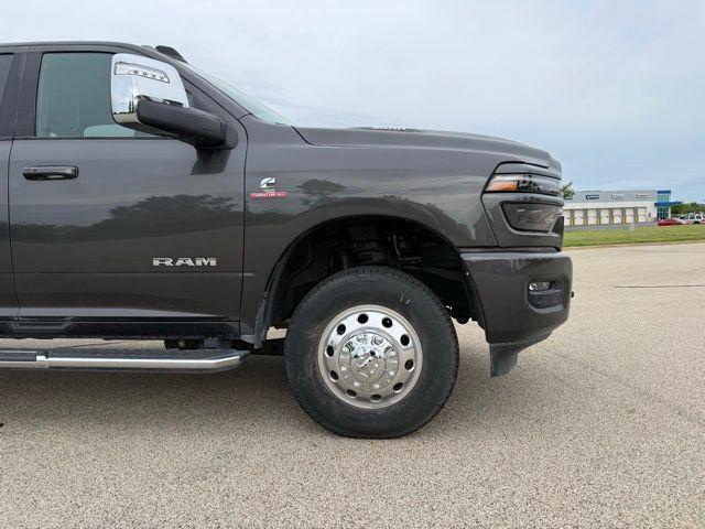 2025 RAM Ram 3500 RAM 3500 LARAMIE CREW CAB 4X4 8 BOX