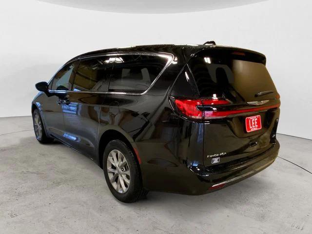2025 Chrysler Pacifica PACIFICA SELECT AWD