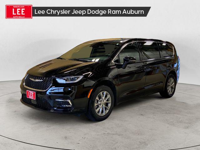 2025 Chrysler Pacifica PACIFICA SELECT AWD