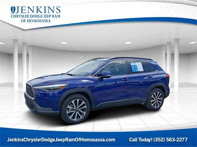 2024 Toyota Corolla Cross XLE