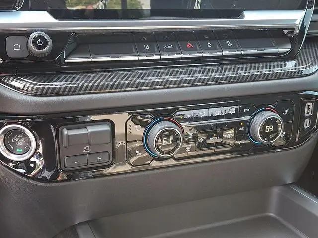 2025 Chevrolet Silverado 2500HD 4WD Crew Cab Standard Bed LT