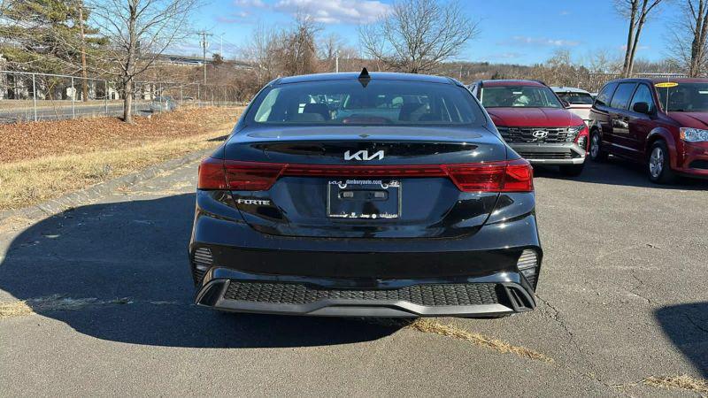 2023 Kia Forte LXS