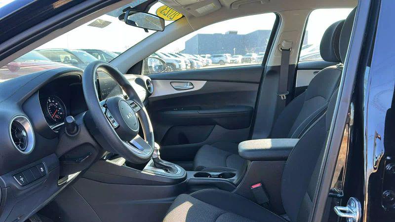 2023 Kia Forte LXS