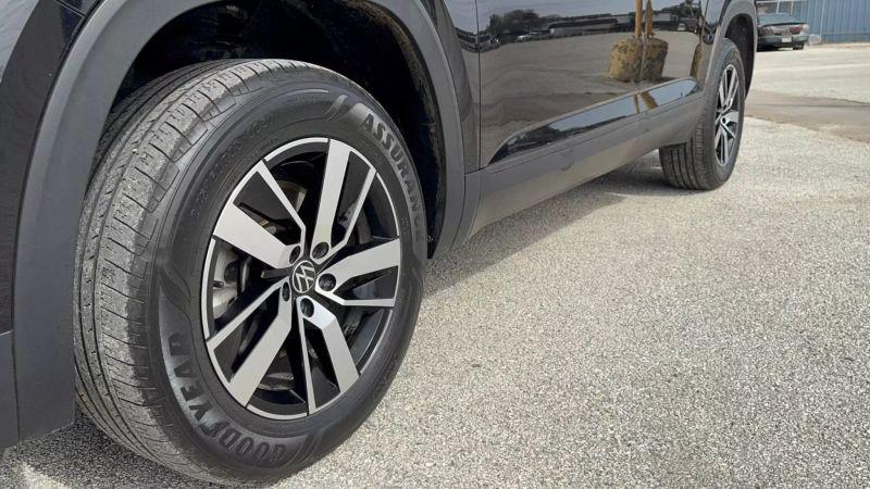 2023 Volkswagen Atlas 2.0T SE