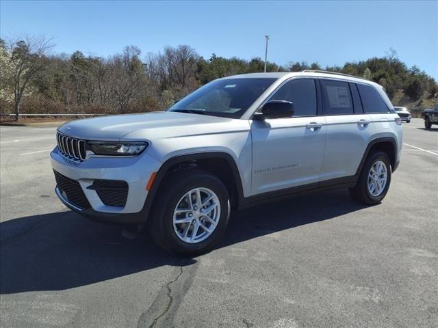 2024 Jeep Grand Cherokee Laredo X 4x4