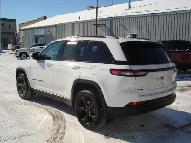 2022 Jeep Grand Cherokee Altitude 4x4