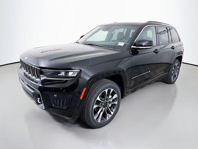 2025 Jeep Grand Cherokee GRAND CHEROKEE OVERLAND 4X4