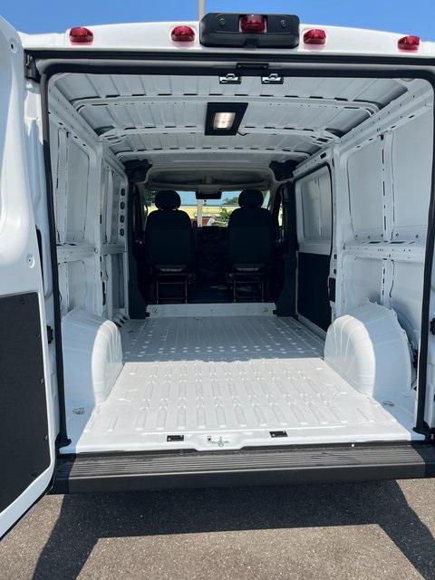2025 RAM Ram ProMaster RAM PROMASTER 1500 TRADESMAN CARGO VAN LOW ROOF 118 WB