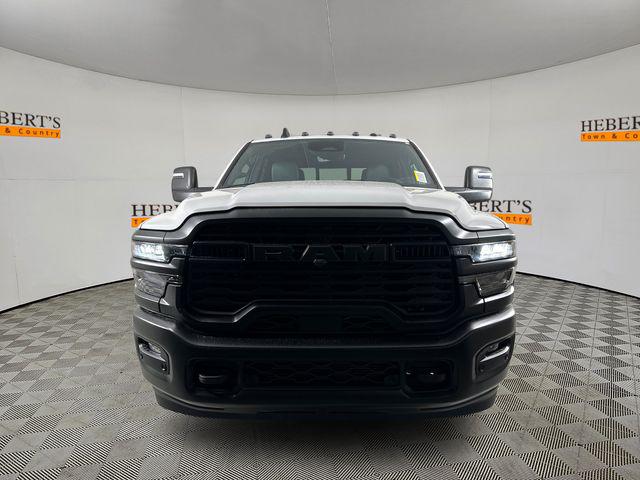 2025 RAM Ram 3500 RAM 3500 TRADESMAN CREW CAB 4X4 8 BOX