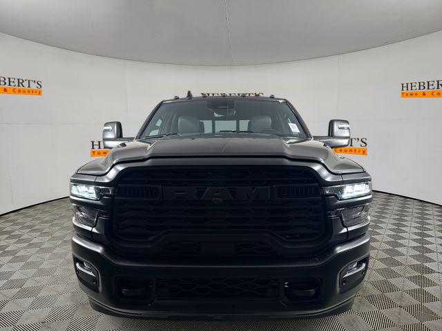 2025 RAM Ram 3500 RAM 3500 TRADESMAN CREW CAB 4X4 8 BOX