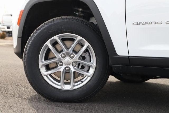 2025 Jeep Grand Cherokee GRAND CHEROKEE L LAREDO X 4X4