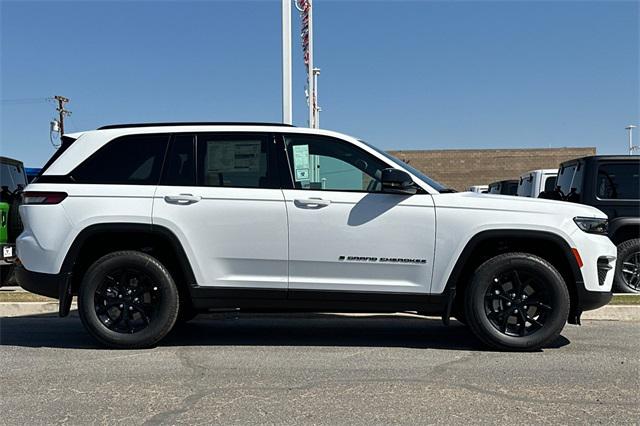 2025 Jeep Grand Cherokee GRAND CHEROKEE ALTITUDE 4X4