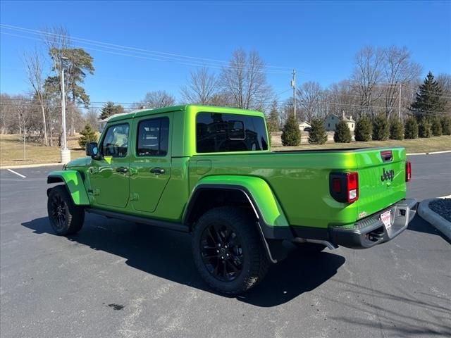 2025 Jeep Gladiator GLADIATOR NIGHTHAWK 4X4