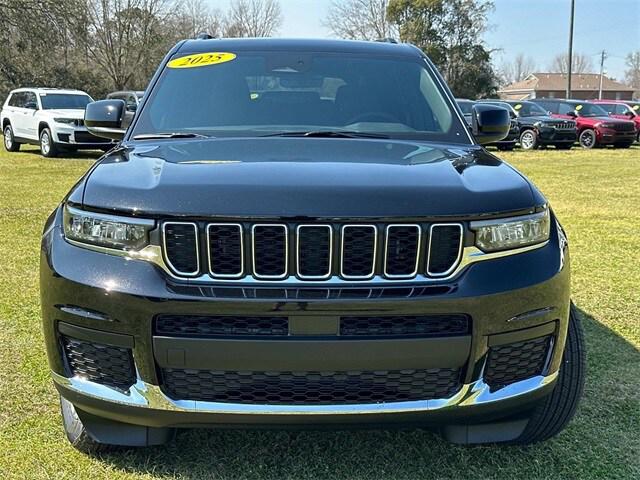 2025 Jeep Grand Cherokee GRAND CHEROKEE L LAREDO X 4X2