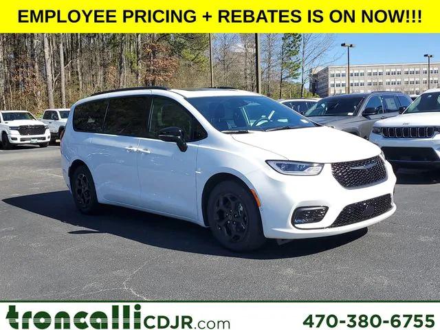 2025 Chrysler Pacifica Hybrid PACIFICA PLUG-IN HYBRID S APPEARANCE