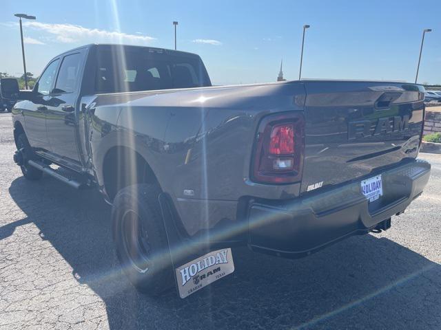 2025 RAM Ram 3500 RAM 3500 TRADESMAN CREW CAB 4X4 8 BOX