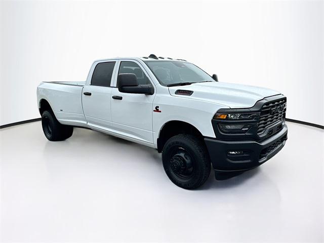 2025 RAM Ram 3500 RAM 3500 TRADESMAN CREW CAB 4X4 8 BOX