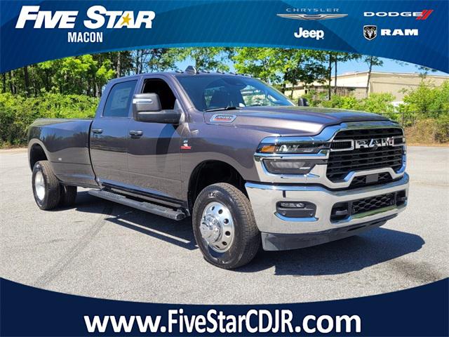2025 RAM Ram 3500 RAM 3500 TRADESMAN CREW CAB 4X4 8 BOX