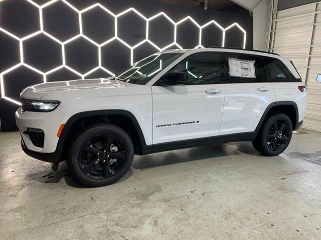 2025 Jeep Grand Cherokee GRAND CHEROKEE ALTITUDE X 4X4