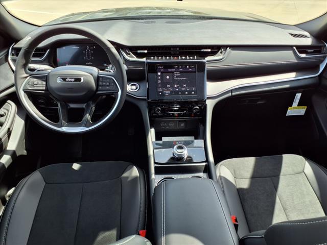 2025 Jeep Grand Cherokee GRAND CHEROKEE L ALTITUDE X 4X2