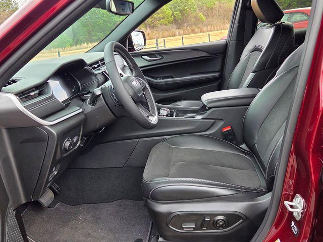2024 Jeep Grand Cherokee Altitude X 4x2