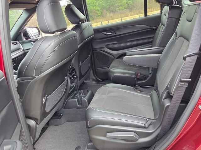 2024 Jeep Grand Cherokee Altitude X 4x2