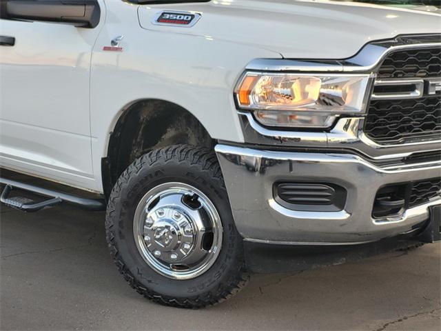 2023 RAM 3500 Tradesman Crew Cab 4x4 8 Box