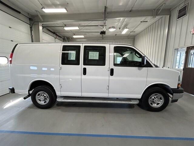 2022 Chevrolet Express Cargo RWD 2500 Regular Wheelbase WT