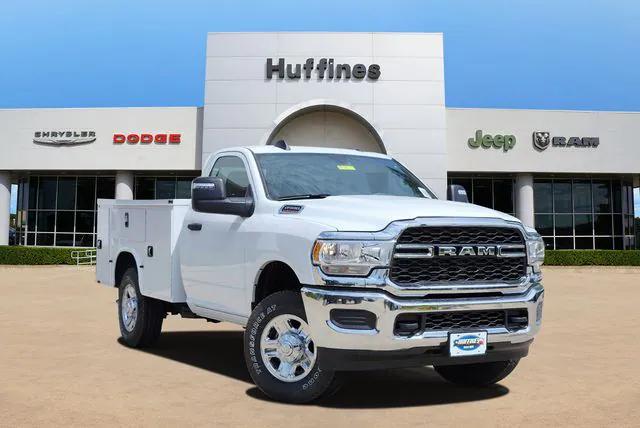 2023 RAM 2500 Tradesman Regular Cab 4x4 8 Box