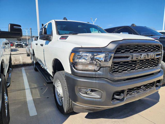 2023 RAM 2500 Tradesman Crew Cab 4x4 64 Box