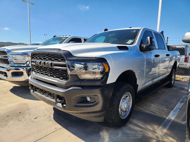 2023 RAM 2500 Tradesman Crew Cab 4x4 64 Box