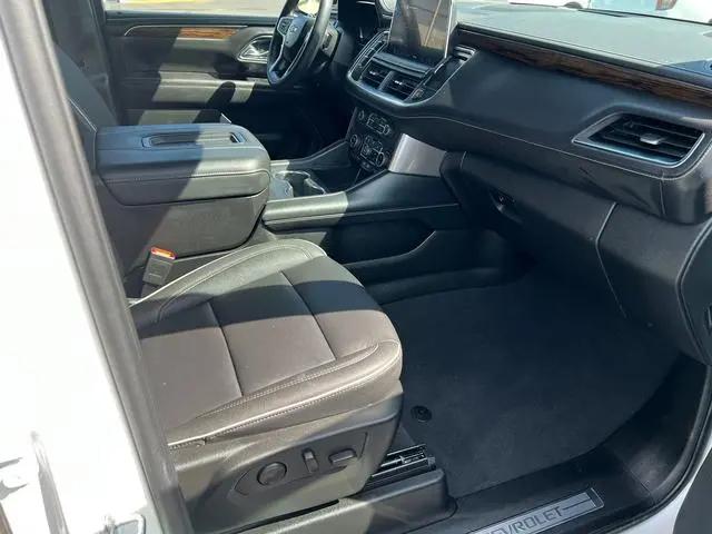 2023 Chevrolet Suburban 4WD Premier