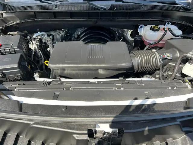 2023 Chevrolet Suburban 4WD Premier
