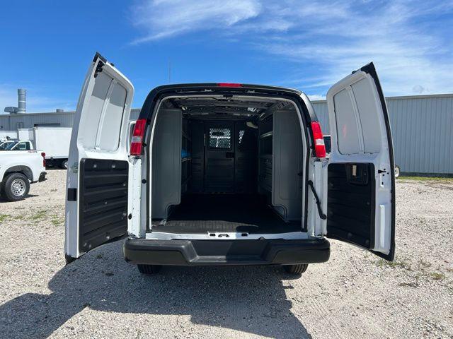 2025 Chevrolet Express Cargo Van RWD 2500 Regular Wheelbase WT