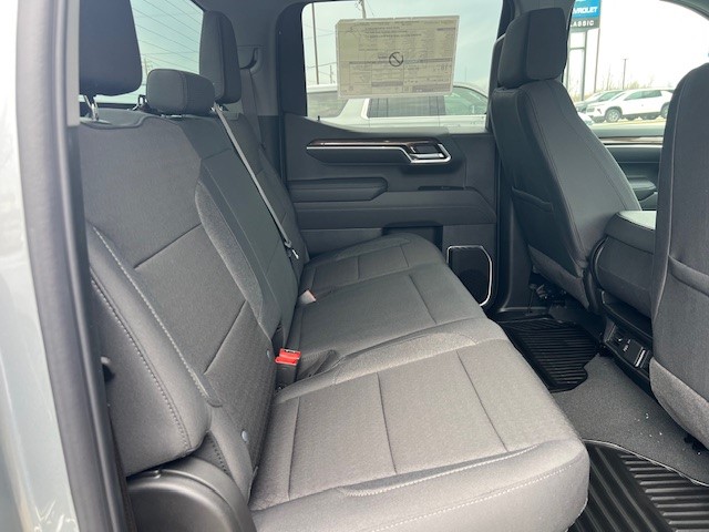 2025 Chevrolet Silverado 1500 4WD Crew Cab Short Bed LT with 2FL