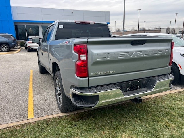 2025 Chevrolet Silverado 1500 4WD Crew Cab Short Bed LT with 2FL