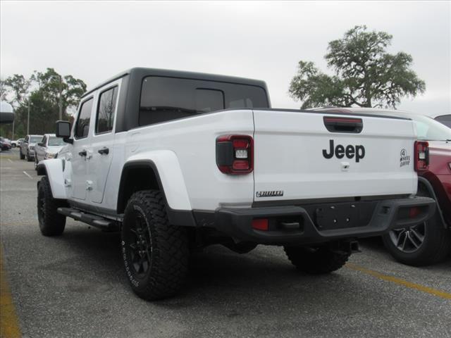 2024 Jeep Gladiator Willys