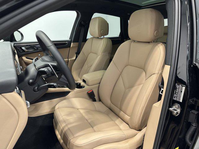 2025 Porsche Macan Macan