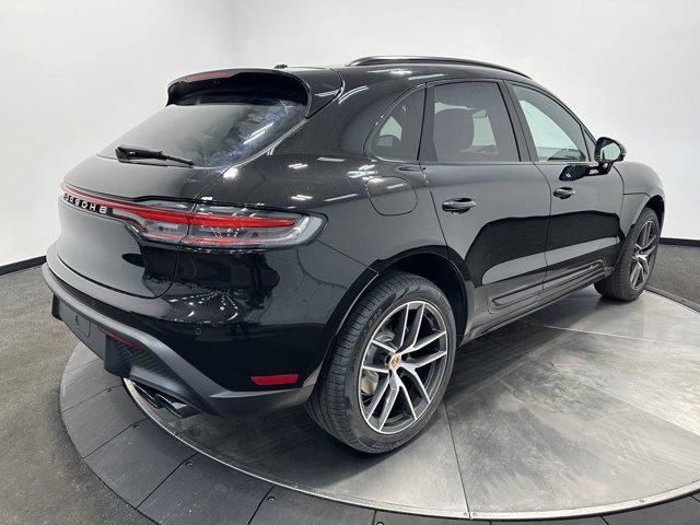 2025 Porsche Macan Macan