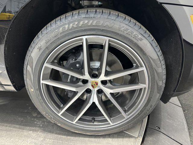 2025 Porsche Macan Macan