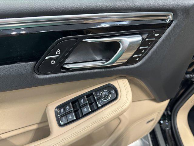 2025 Porsche Macan Macan