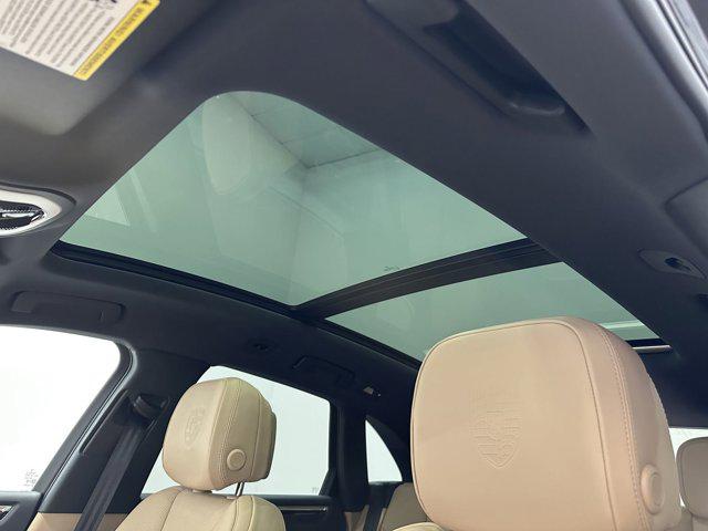 2025 Porsche Macan Macan