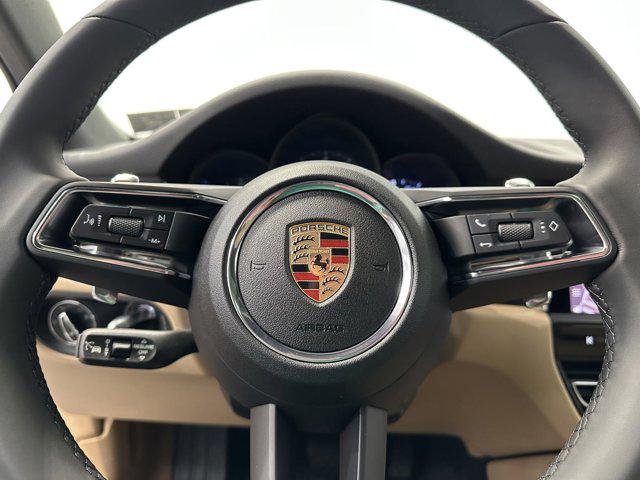2025 Porsche Macan Macan